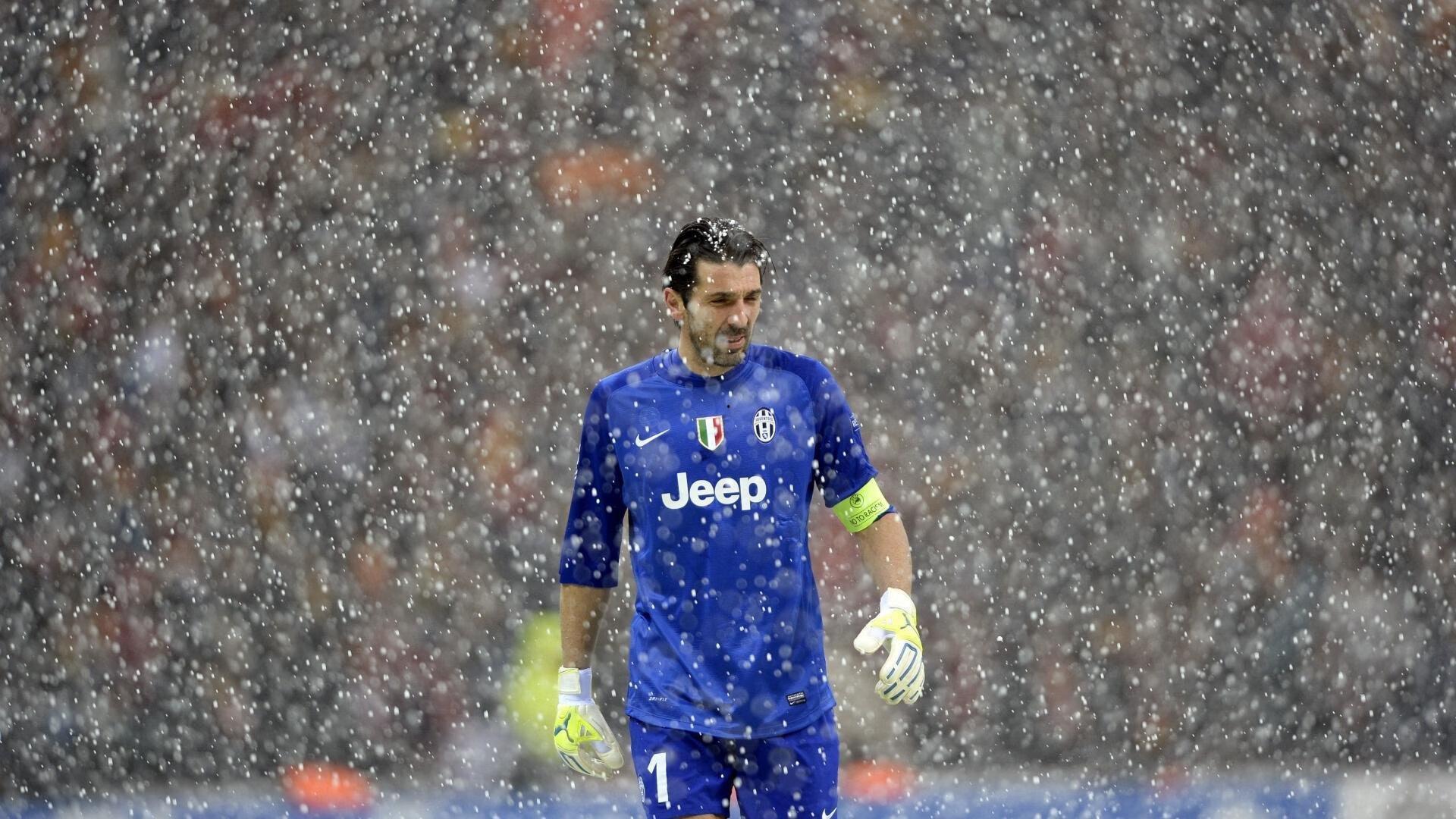 天空体育独家，红魔放手，安东尼永久转会皇家贝蒂斯达成协议