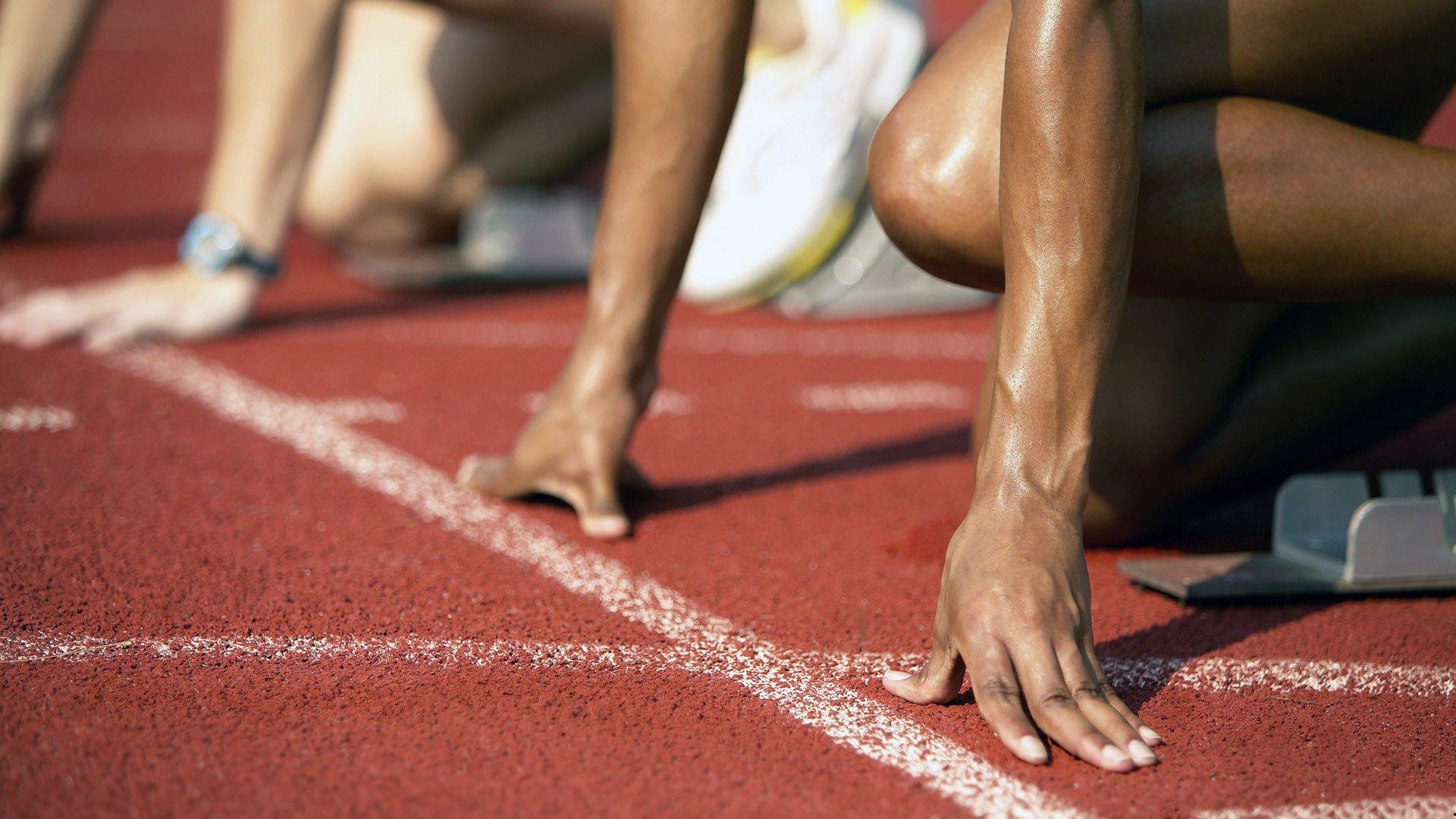 皇马薪资天平再起波澜，维尼修斯团队以姆巴佩天价加盟为参照，寻求大幅涨薪重塑队内薪资结构